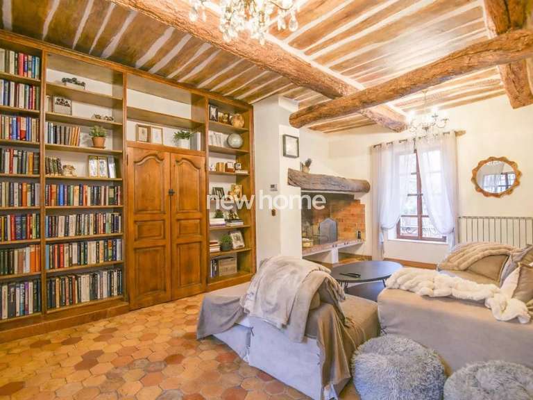 Maison Le Cannet-des-Maures - 4 chambres - 210m²