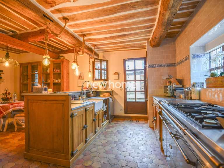 Maison Le Cannet-des-Maures - 4 chambres - 210m²