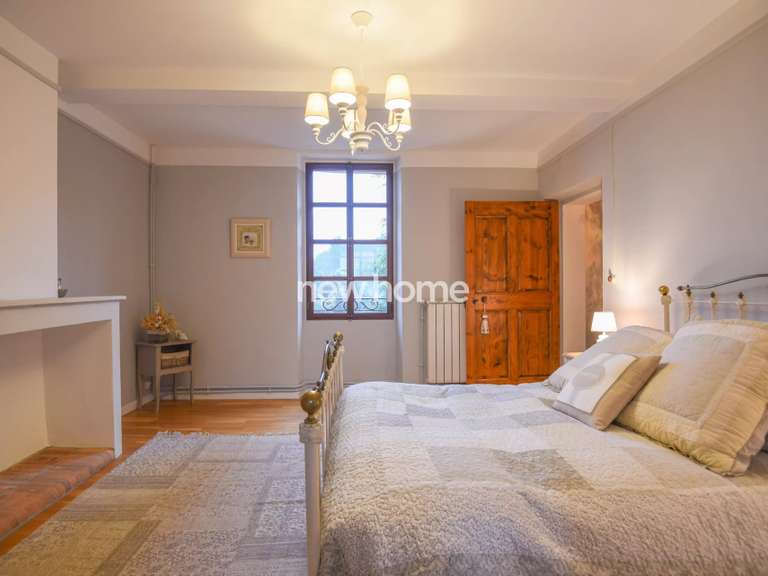 Maison Le Cannet-des-Maures - 4 chambres - 210m²