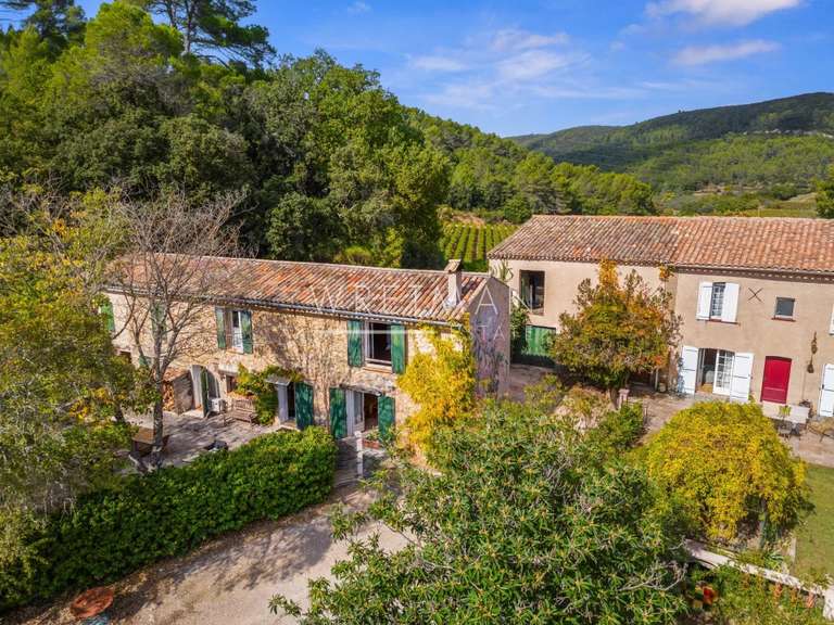 Property Le Cannet-des-Maures - 7 bedrooms - 605m²