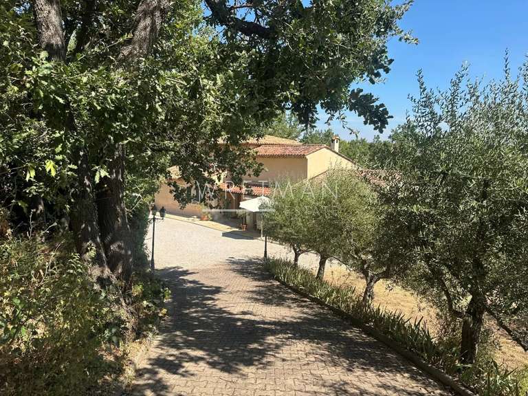 Villa Le Cannet-des-Maures - 4 chambres - 176m²