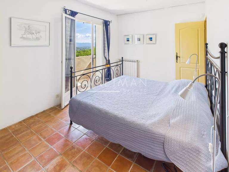 Villa Le Cannet-des-Maures - 4 chambres - 176m²