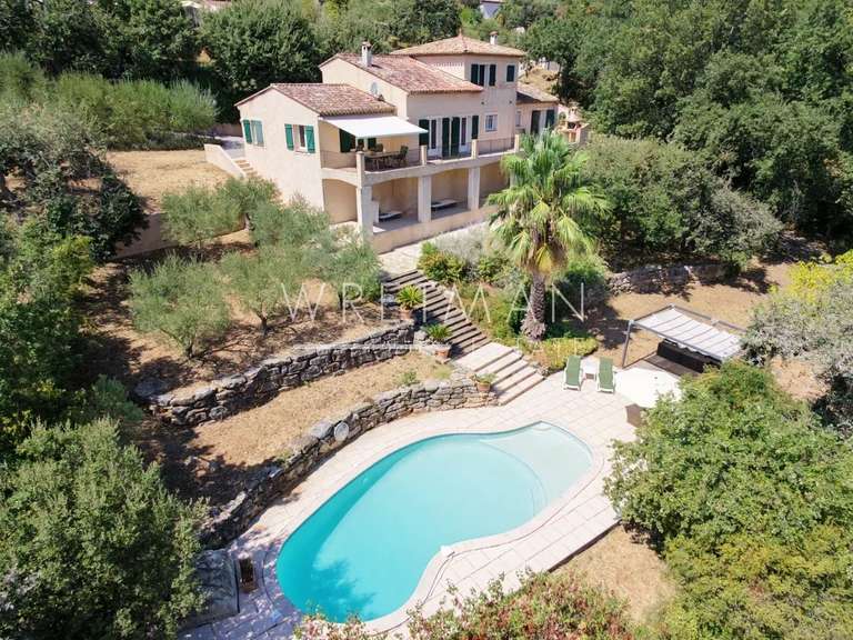 Villa Le Cannet-des-Maures - 4 chambres - 176m²
