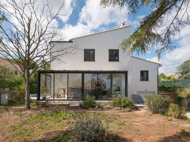 House le cap-d-agde - 1 bedroom - 184m²