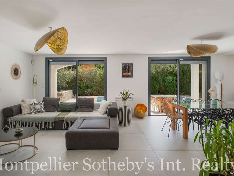 Maison Le cap-d-agde - 1 chambre - 184m²