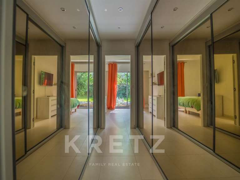 House le cap-d-agde - 6 bedrooms - 240m²