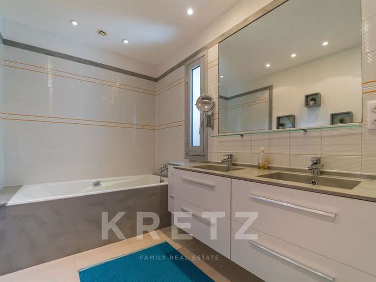 House le cap-d-agde - 6 bedrooms - 240m²