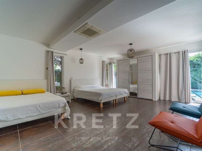 House le cap-d-agde - 6 bedrooms - 240m²