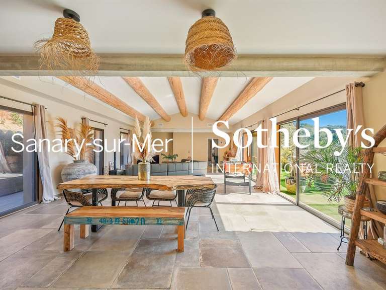 House Le Castellet - 4 bedrooms - 288m²
