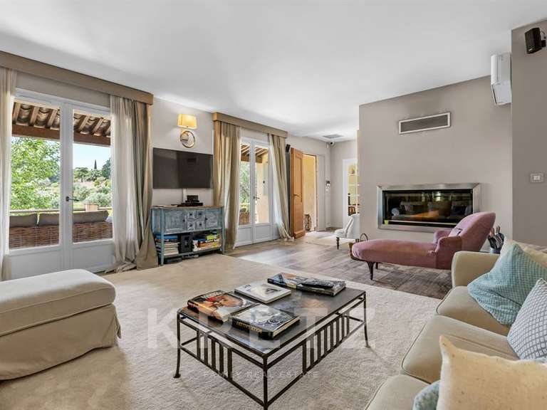House Le Castellet - 4 bedrooms - 325m²