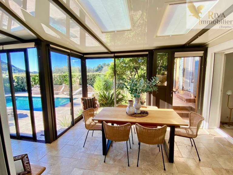 Villa Le Castellet - 4 bedrooms - 170m²