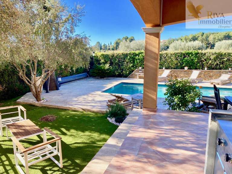 Villa Le Castellet - 4 bedrooms - 170m²