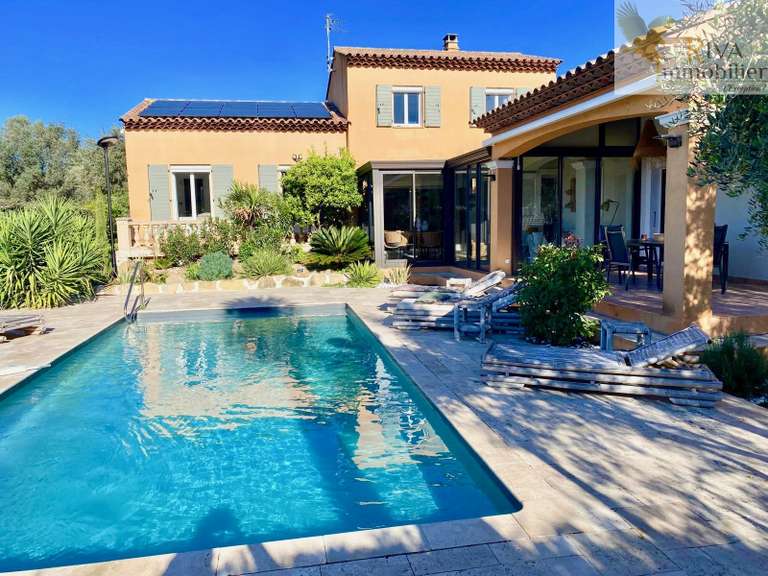 Villa Le Castellet - 4 bedrooms - 170m²