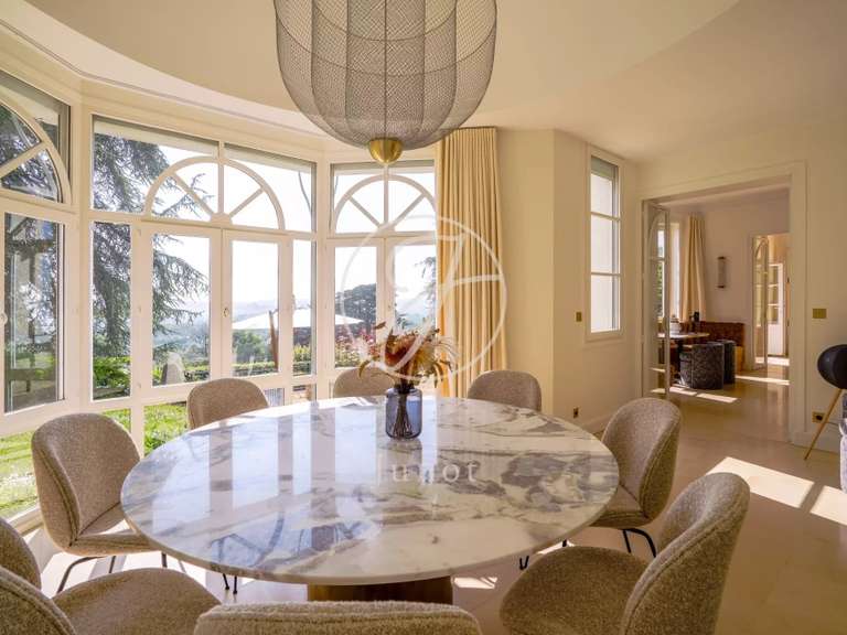 Maison Le Cellier - 485m²