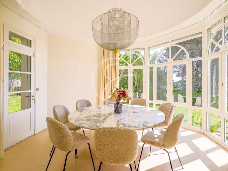 Propriété Le Cellier - 485m²