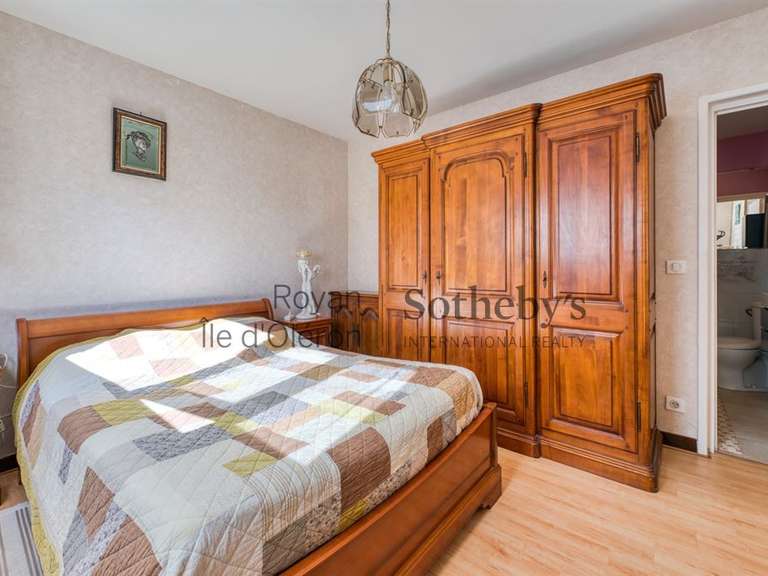 Maison Le Château-d'Oléron - 7 chambres - 302m²
