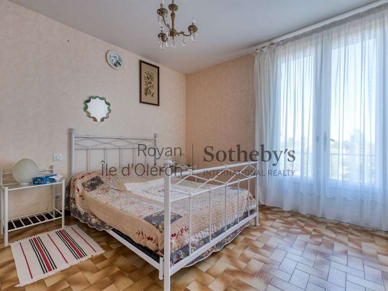 House Le Château-d'Oléron - 5 bedrooms - 182m²