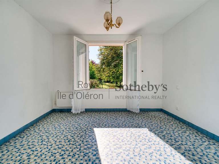 Maison Le Château-d'Oléron - 7 chambres - 302m²
