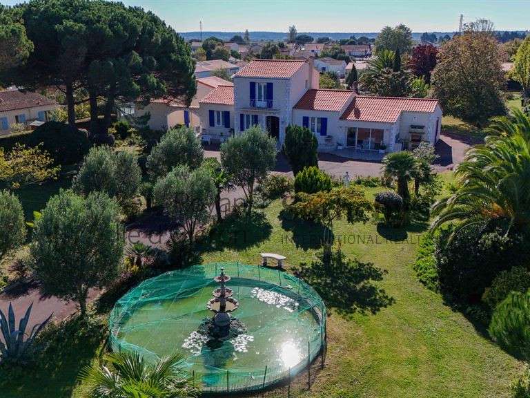 House Le Château-d'Oléron