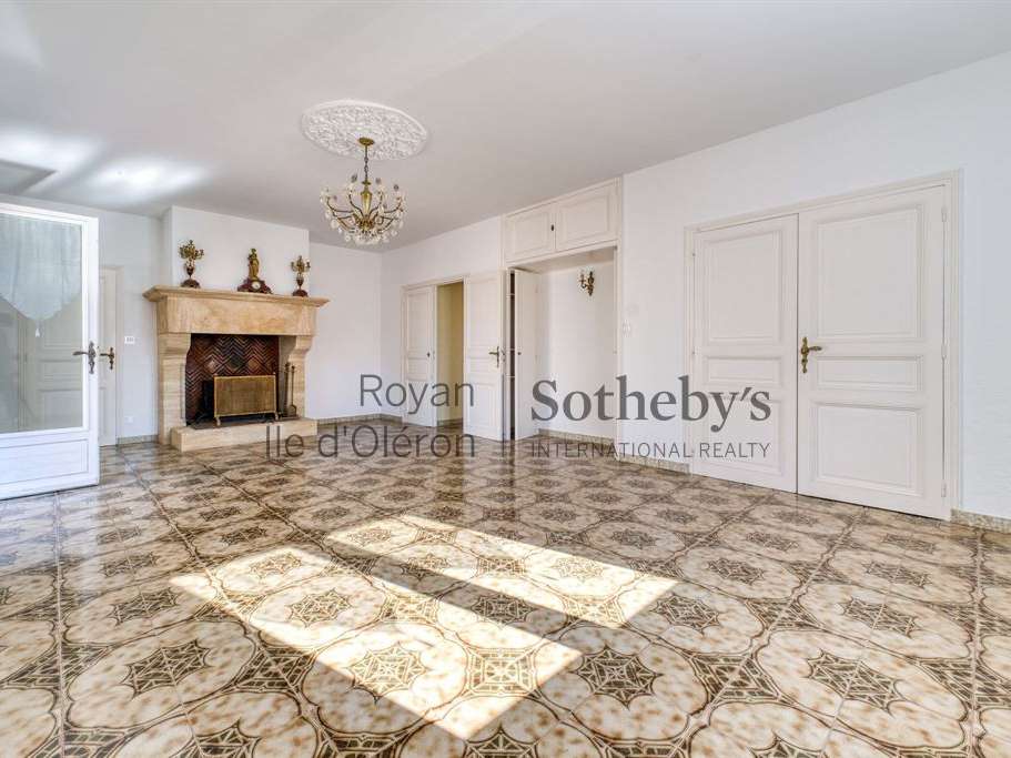 House Le Château-d'Oléron