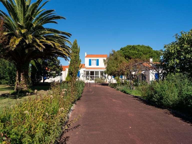 House Le Château-d'Oléron - 5 bedrooms - 182m²