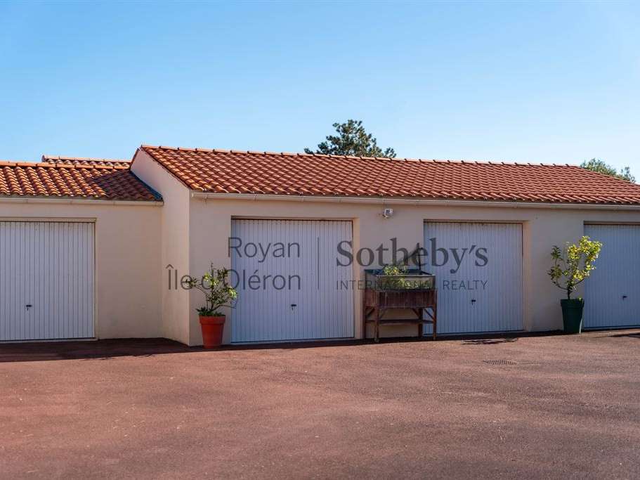 House Le Château-d'Oléron