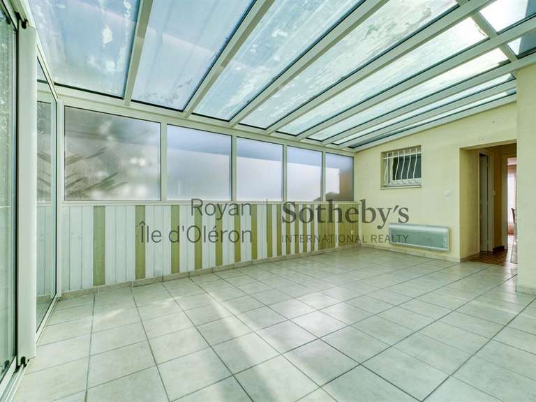 Maison Le Château-d'Oléron - 7 chambres - 302m²