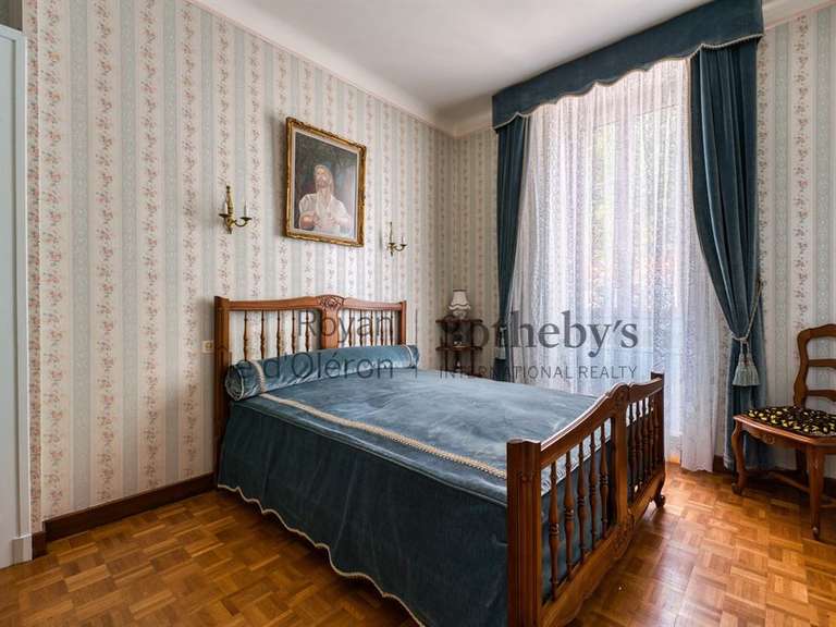 Maison Le Château-d'Oléron - 6 chambres - 402m²