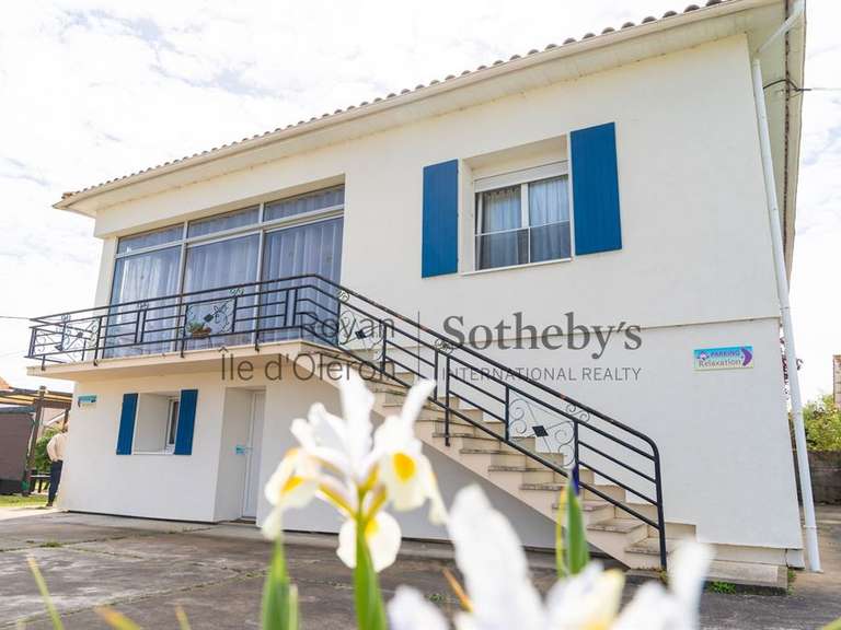 House Le Château-d'Oléron - 5 bedrooms - 173m²