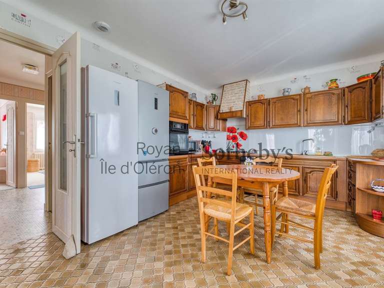 House Le Château-d'Oléron - 5 bedrooms - 173m²