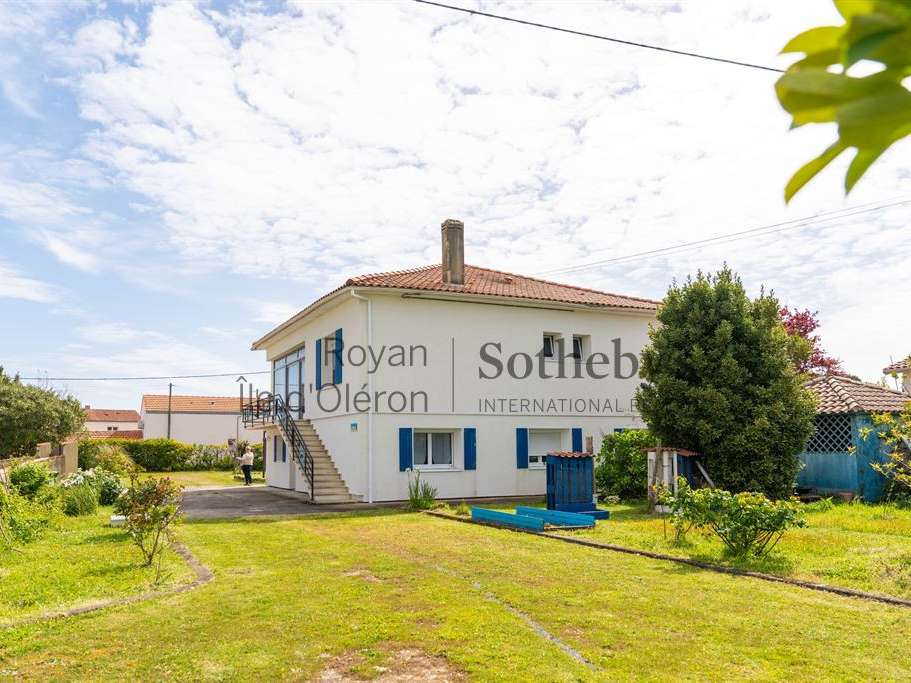 House Le Château-d'Oléron