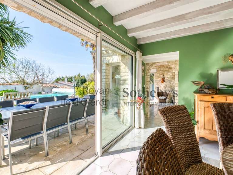 Maison Le Château-d'Oléron - 4 chambres - 275m²