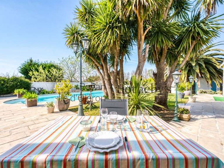 Maison Le Château-d'Oléron - 4 chambres - 275m²