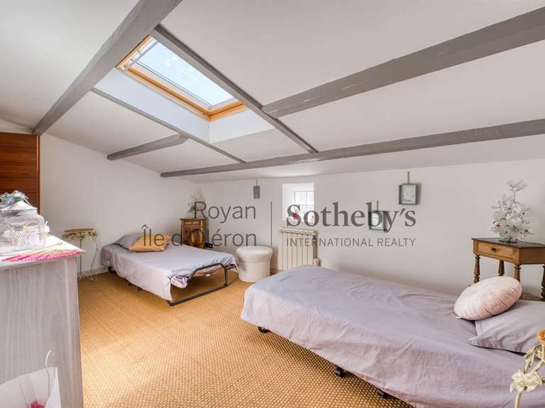 Maison Le Château-d'Oléron - 4 chambres - 228m²