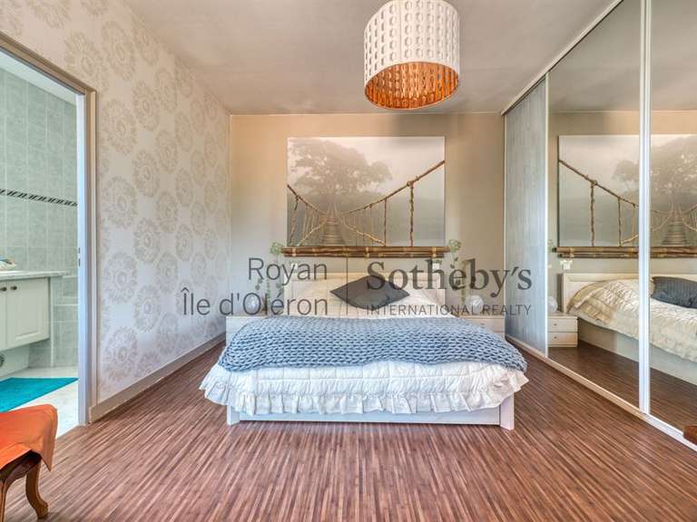 Maison Le Château-d'Oléron - 4 chambres - 228m²