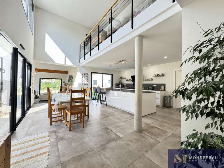 Maison Le Chay - 5 chambres - 206m²