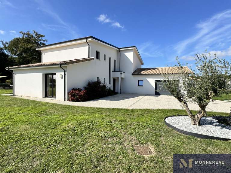 Maison Le Chay - 5 chambres - 206m²