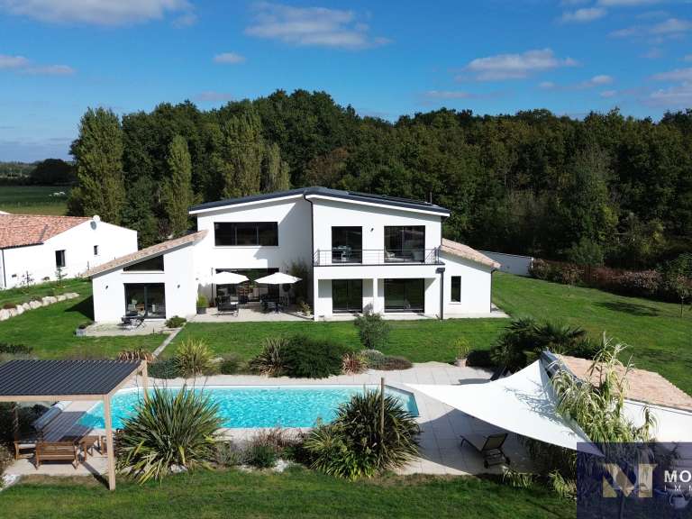 Maison Le Chay - 5 chambres - 206m²
