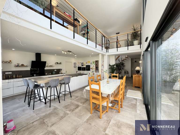 Maison Le Chay - 5 chambres - 206m²