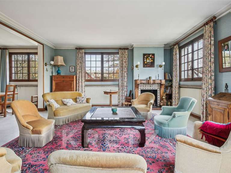 House Le Chesnay - 13 bedrooms - 395m²