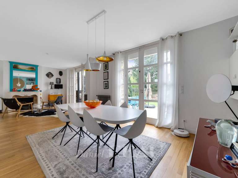 Maison Le Chesnay - 9 chambres - 443m²