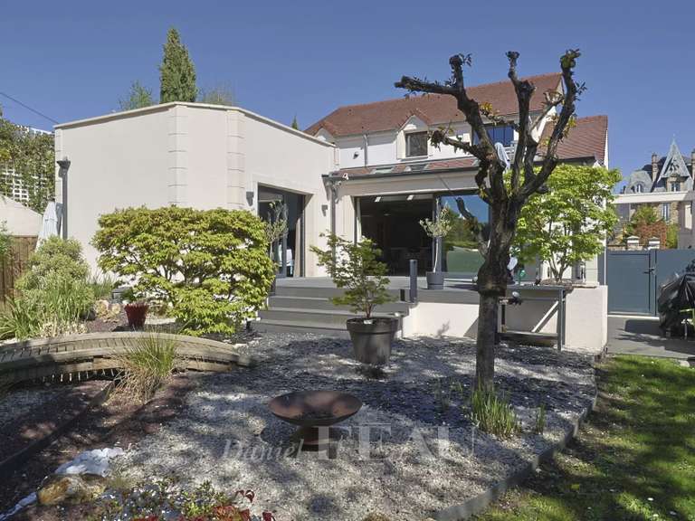 Maison Le Chesnay-Rocquencourt - 5 chambres - 226m²
