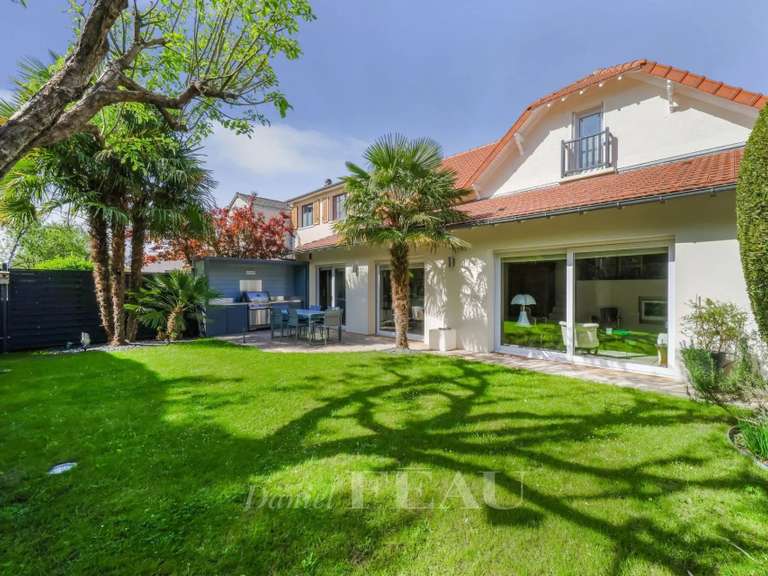 Maison Le Chesnay-Rocquencourt - 4 chambres - 142m²