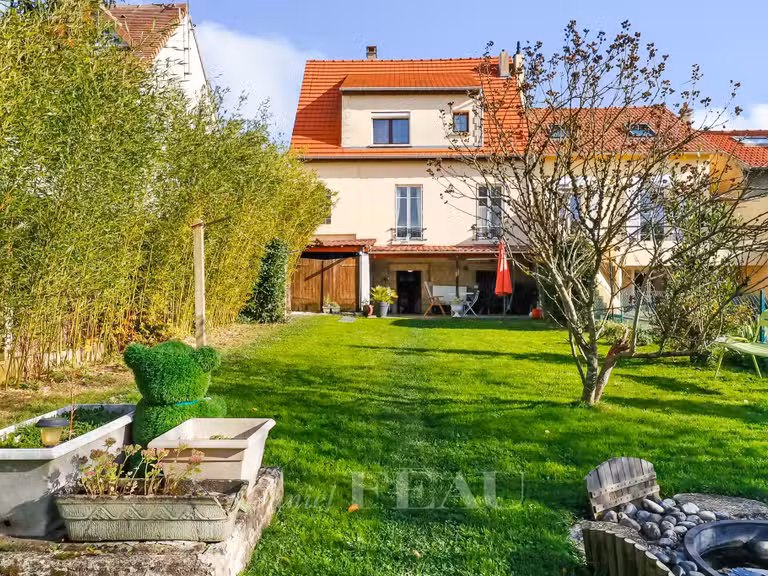 House Le Chesnay-Rocquencourt - 3 bedrooms - 122m²