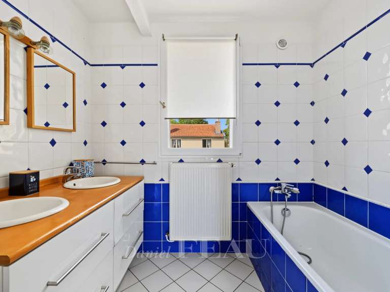 Maison Le Chesnay-Rocquencourt - 7 chambres - 213m²