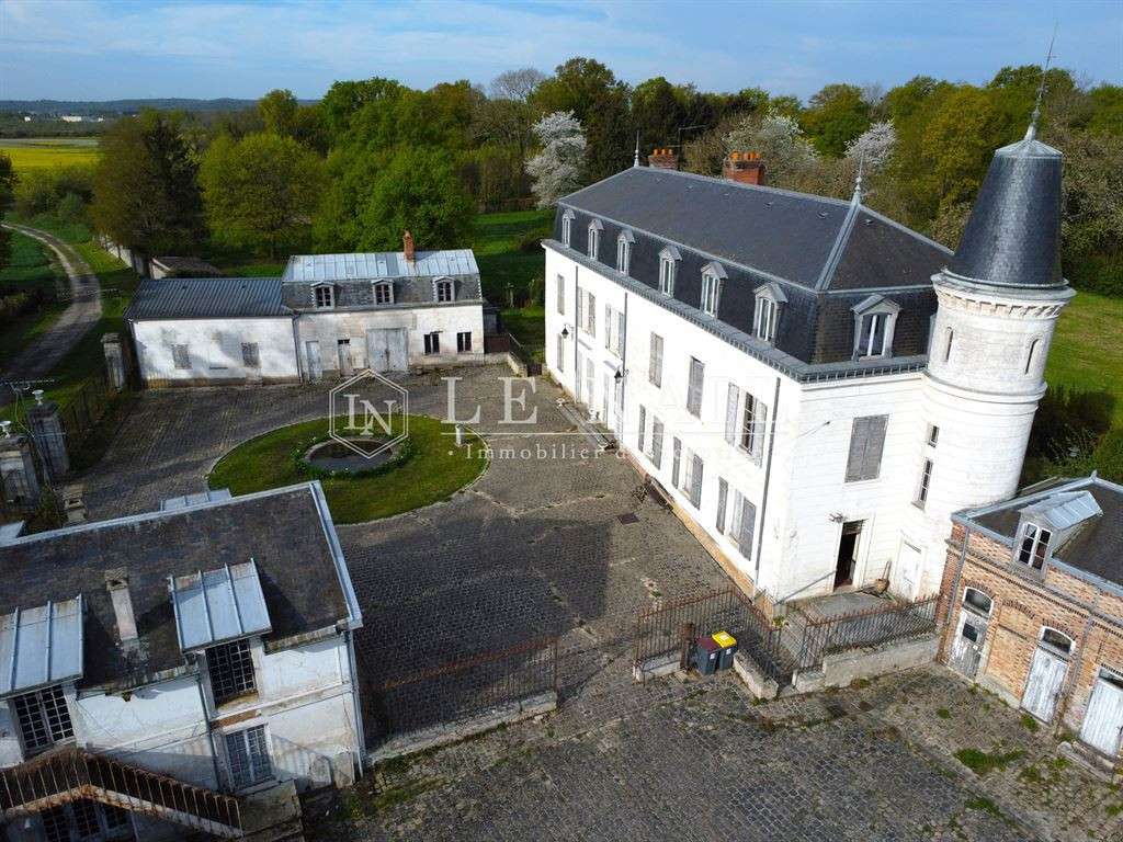 Château Le Coudray-Montceaux