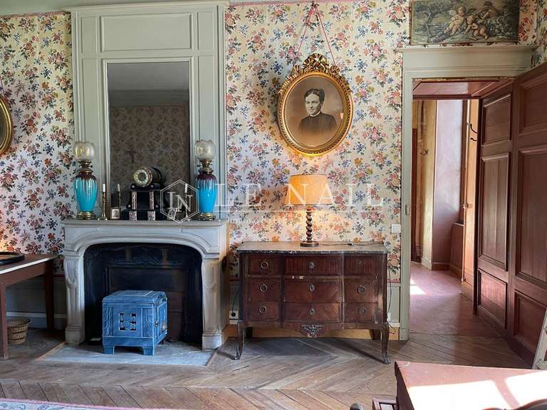 Château Le Coudray-Montceaux - 8 chambres - 500m²