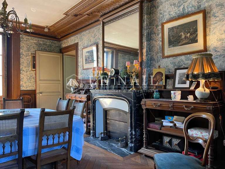 Château Le Coudray-Montceaux - 8 chambres - 500m²