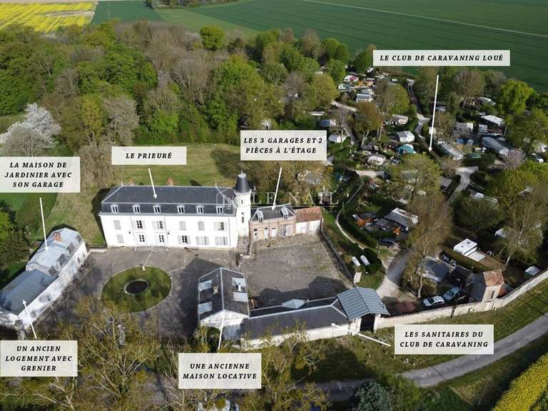 Castle Le Coudray-Montceaux - 8 bedrooms - 500m²