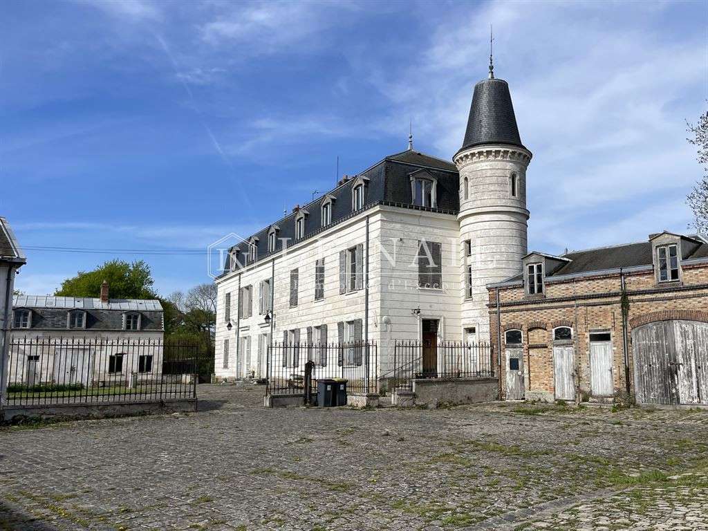 Château Le Coudray-Montceaux